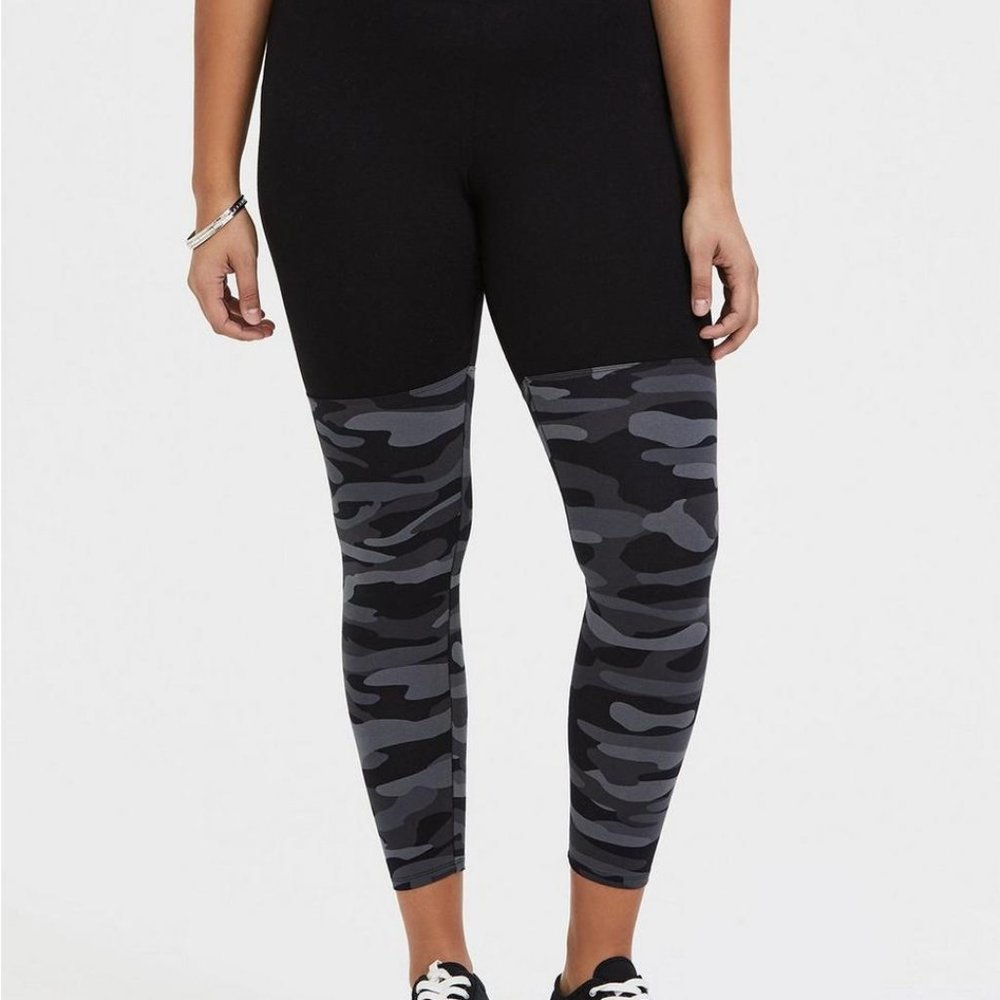 Plus Size 6X Torrid Premium Legging NEW Womens leggings camo print